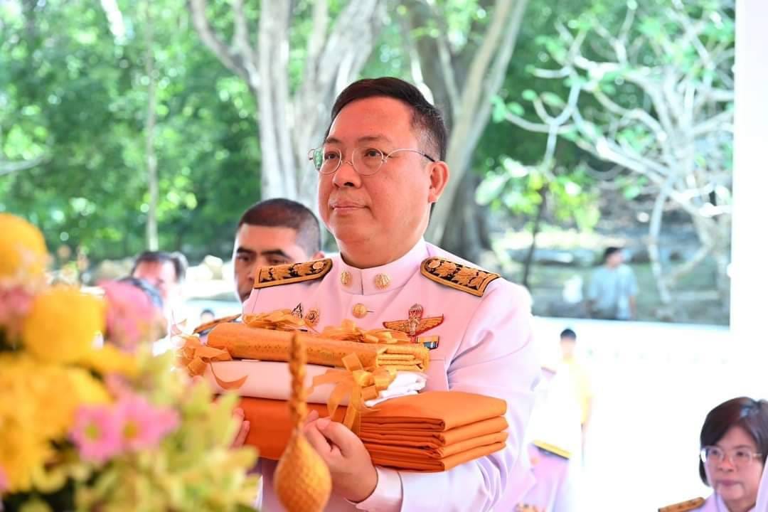 participated in the Royal Kathina2