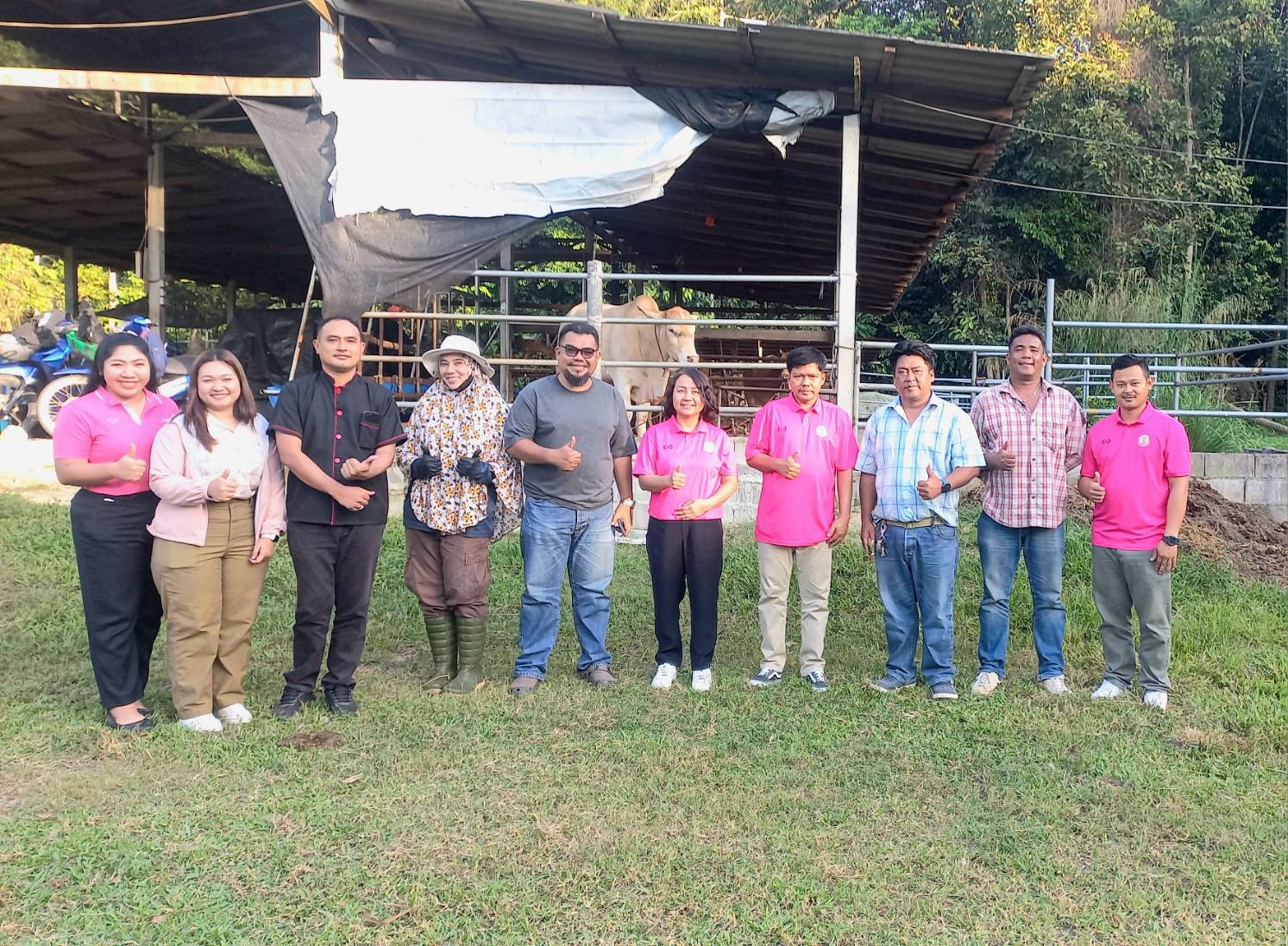 consultation on cutting and processing to cattle farmers in Narathiwat Province4